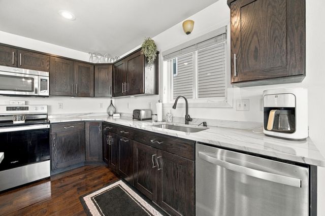 5848 56th Avenue S, Fargo, ND 58104