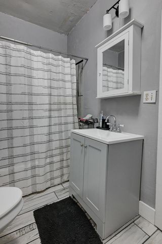 305 Bartlett Avenue, Joplin, MO 64804