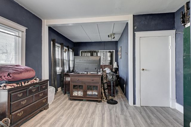 305 Bartlett Avenue, Joplin, MO 64804