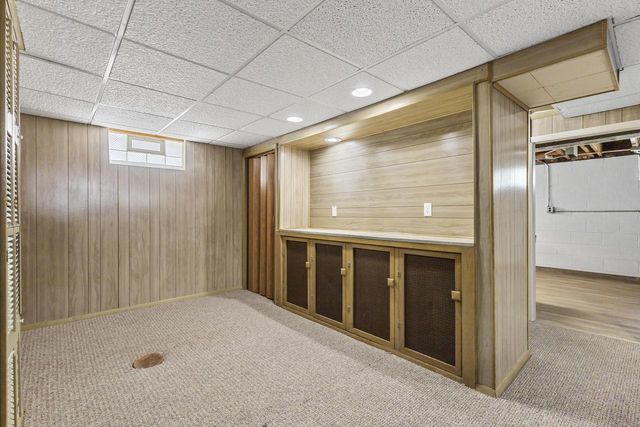 1939 S 97th STREET, West Allis, WI 53227