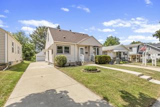 1939 S 97th STREET, West Allis, WI 53227