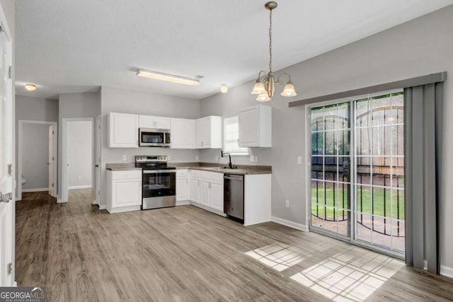 6355 Grey Fox Way, Riverdale, GA 30296