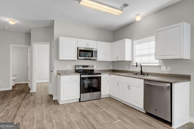 6355 Grey Fox Way, Riverdale, GA 30296