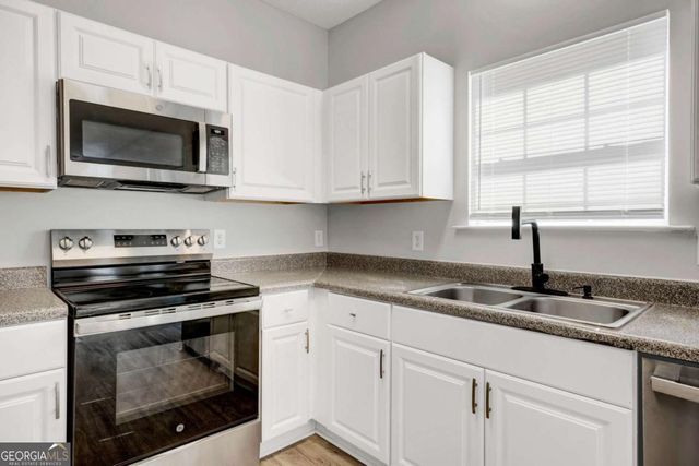 6355 Grey Fox Way, Riverdale, GA 30296