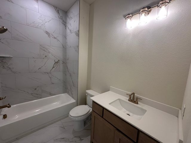 205 Cobb Road, Leonard, TX 75452