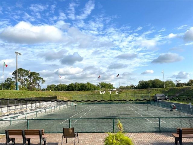3323 Olympic DR 712, Naples, FL 34105