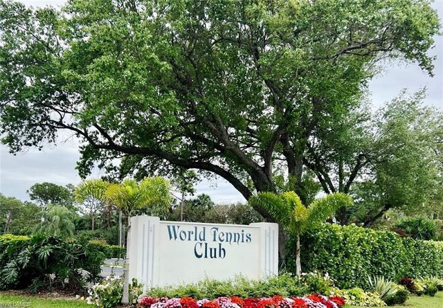 3323 Olympic DR 712, Naples, FL 34105