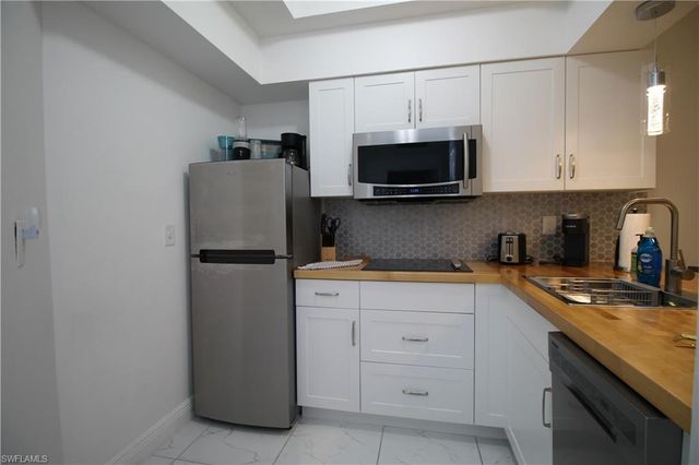 3323 Olympic DR 712, Naples, FL 34105