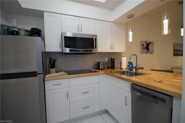 3323 Olympic DR 712, Naples, FL 34105