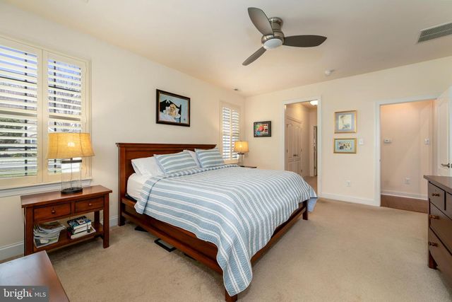 2 ALVERLEY CIR, Medford, NJ 08055