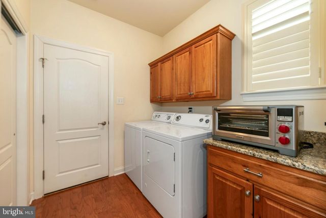 2 ALVERLEY CIR, Medford, NJ 08055