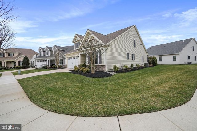 2 ALVERLEY CIR, Medford, NJ 08055