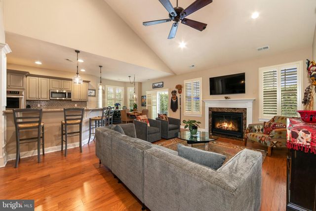 2 ALVERLEY CIR, Medford, NJ 08055