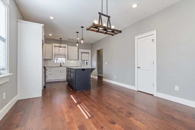 1100 Canyon Gate Drive, Siloam Springs, AR 72761