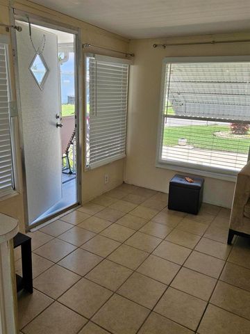 8550 SW 20th Street, Davie, FL 33324