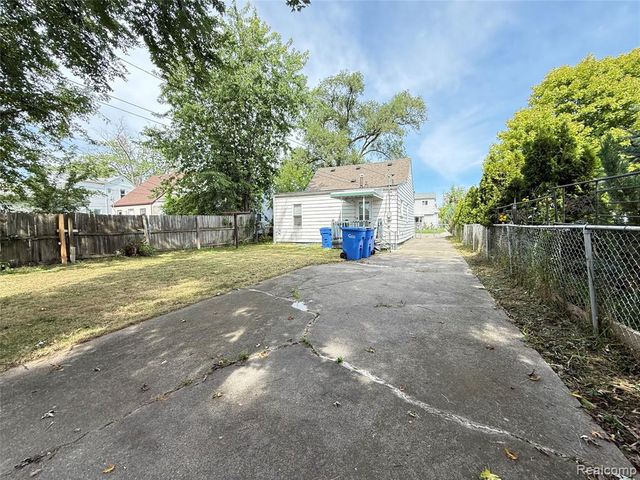 7248 Hupp Avenue, Warren, MI 48091