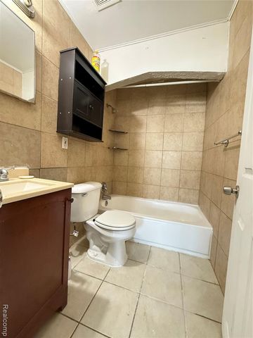 7248 Hupp Avenue, Warren, MI 48091