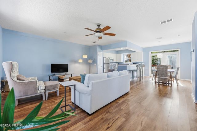 404 9TH Avenue N, Jacksonville Beach, FL 32250