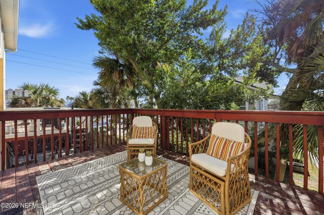 404 9TH Avenue N, Jacksonville Beach, FL 32250