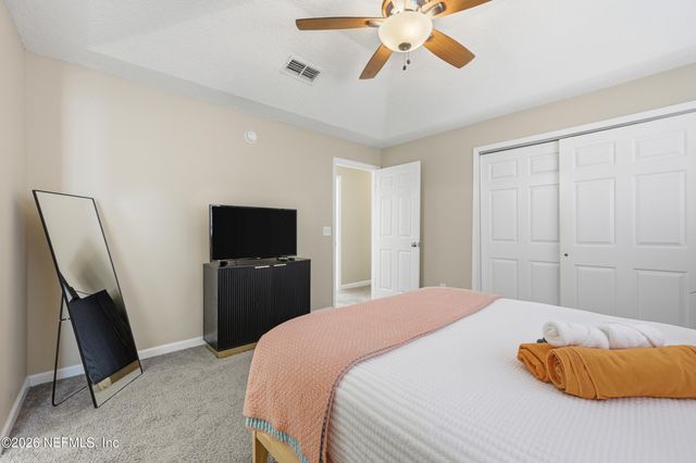 404 9TH Avenue N, Jacksonville Beach, FL 32250