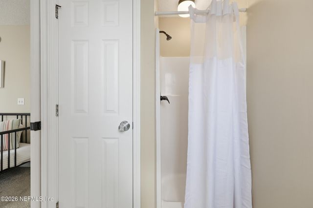 404 9TH Avenue N, Jacksonville Beach, FL 32250