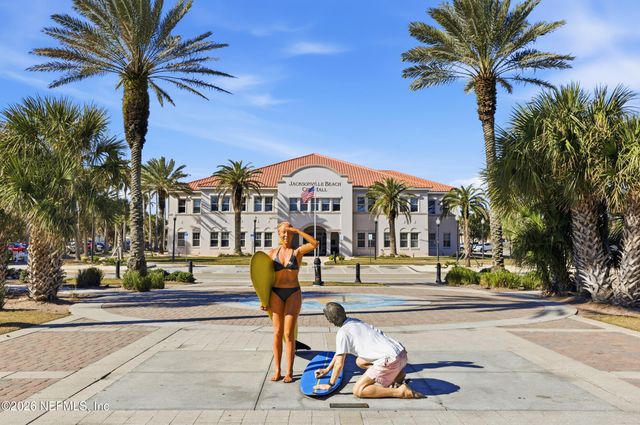 404 9TH Avenue N, Jacksonville Beach, FL 32250