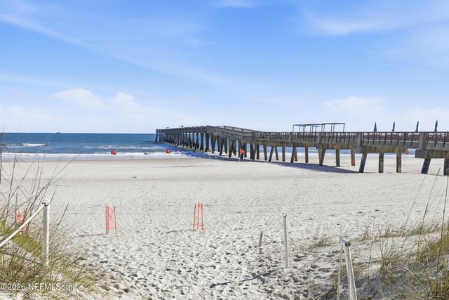 404 9TH Avenue N, Jacksonville Beach, FL 32250