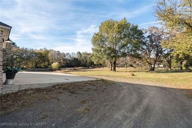 23288 Picturerock Road, Poteau, OK 74953
