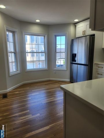 66 Terhune 14, Lodi, NJ 07644
