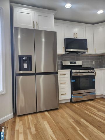 66 Terhune 14, Lodi, NJ 07644