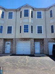 66 Terhune 14, Lodi, NJ 07644