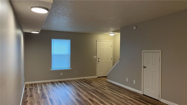 514 N Betty Jo Drive, Fayetteville, AR 72701