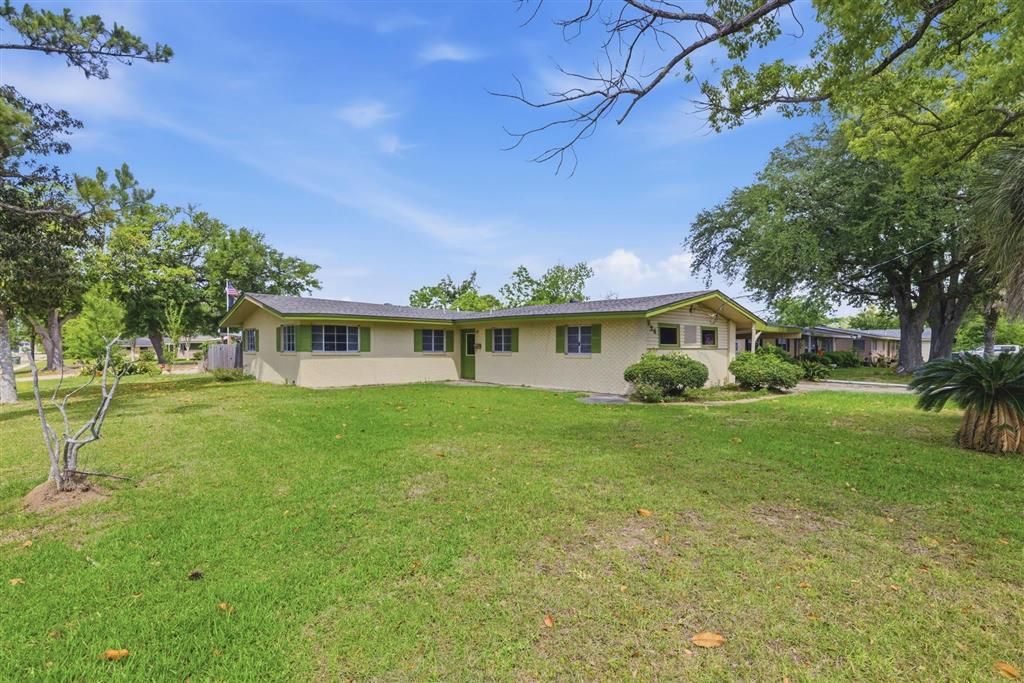2224 Clooney Street, Lake Charles, LA 70601