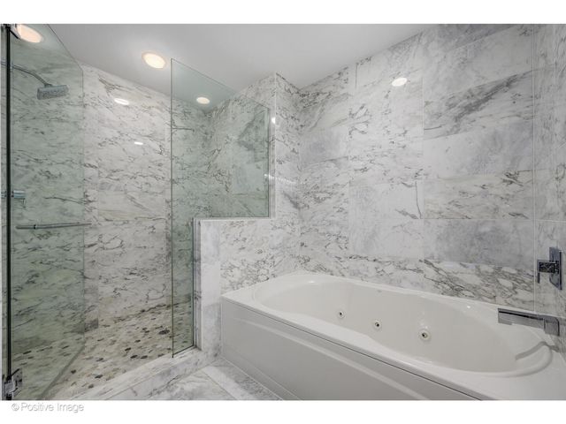 1201 S Prairie Avenue 3702, Chicago, IL 60605