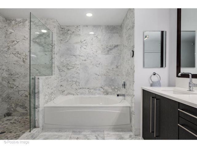 1201 S Prairie Avenue 3702, Chicago, IL 60605