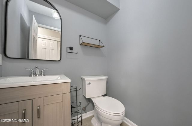20 Pinckney Road A4, Red Bank, NJ 07701