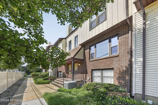 20 Pinckney Road A4, Red Bank, NJ 07701
