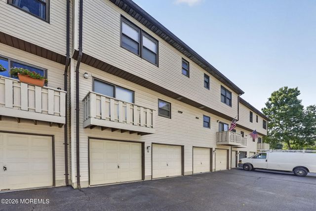 20 Pinckney Road A4, Red Bank, NJ 07701