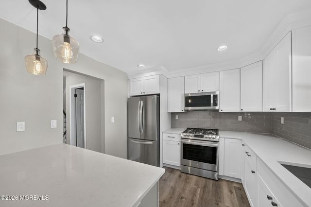 20 Pinckney Road A4, Red Bank, NJ 07701
