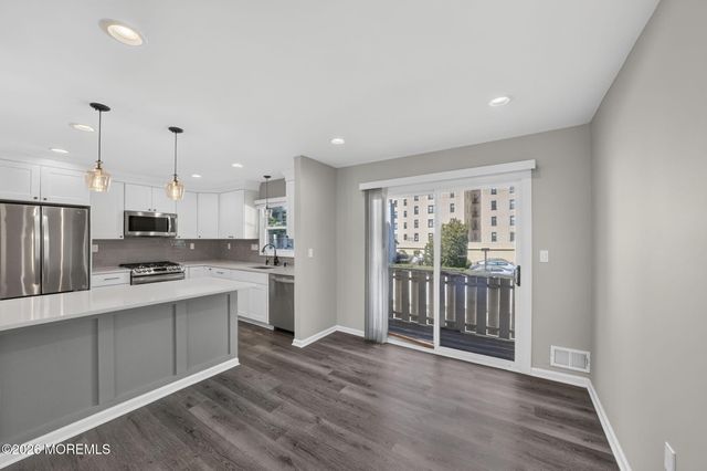 20 Pinckney Road A4, Red Bank, NJ 07701