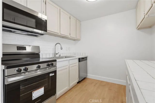 802 Camino Real 303, Redondo Beach, CA 90277