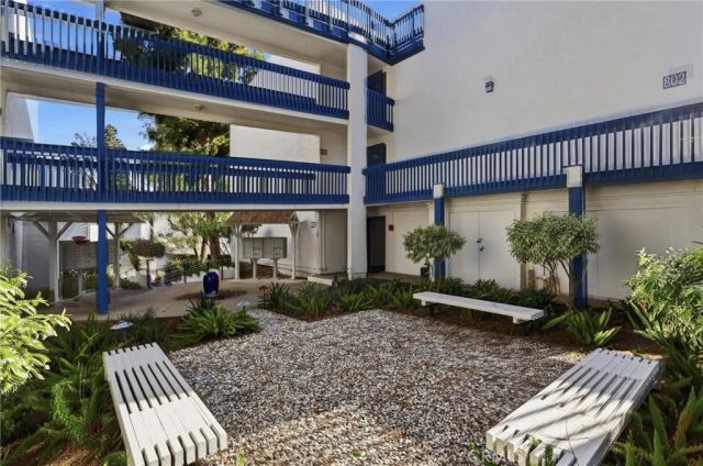 802 Camino Real 303, Redondo Beach, CA 90277