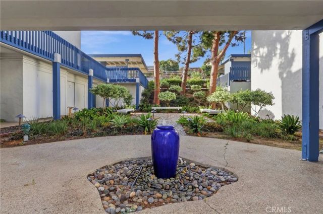 802 Camino Real 303, Redondo Beach, CA 90277