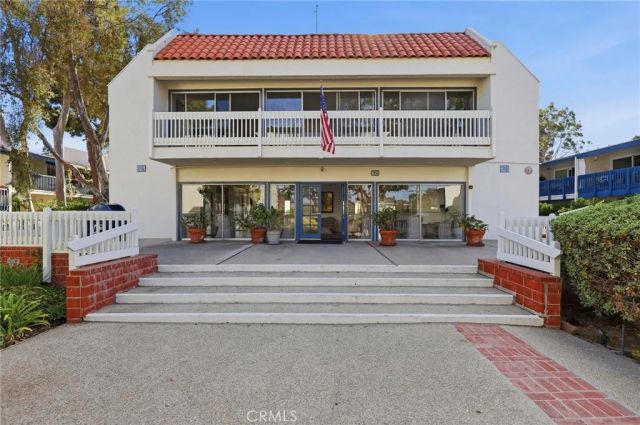 802 Camino Real 303, Redondo Beach, CA 90277
