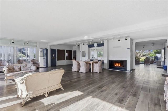802 Camino Real 303, Redondo Beach, CA 90277
