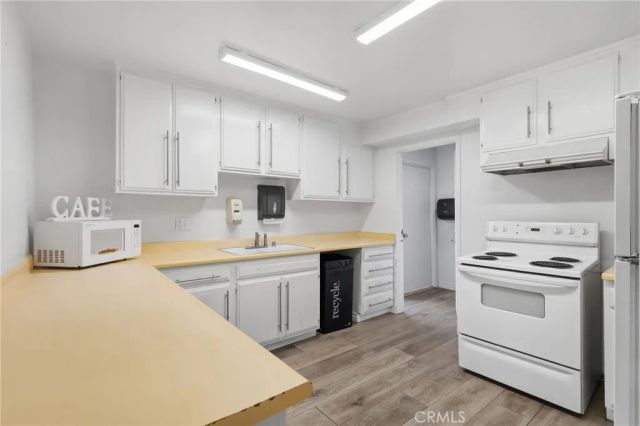 802 Camino Real 303, Redondo Beach, CA 90277