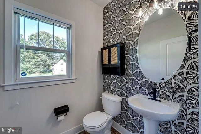 7 LIMOX LN, Fredericksburg, VA 22405