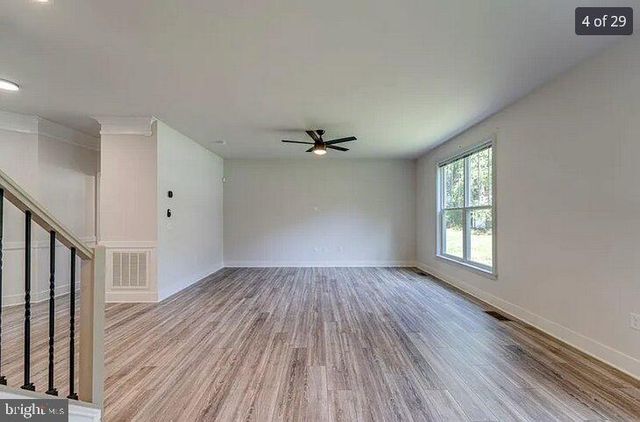 7 LIMOX LN, Fredericksburg, VA 22405
