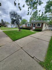 5637 Merrick Street, Dearborn Heights, MI 48125