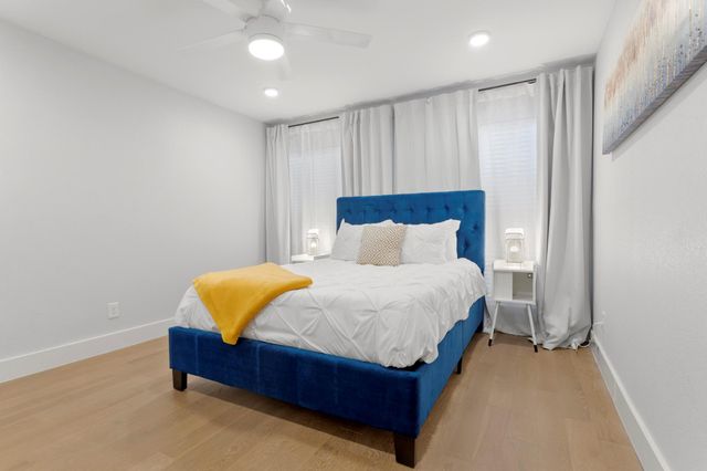 909 Reinli Street 116, Austin, TX 78751